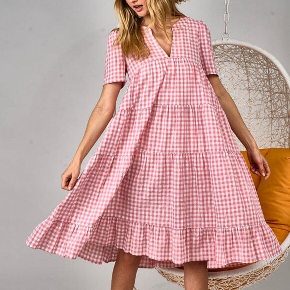 Women's Checkered V-Neck Tiered Midi Dress - Picture 2 of 5